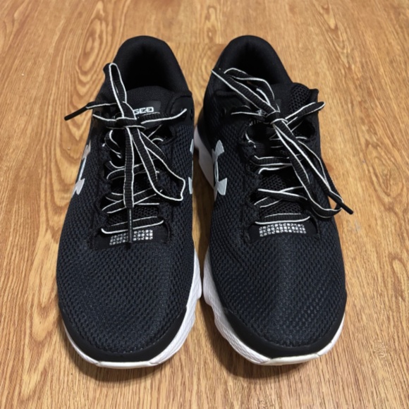 Women's Under Armour Charged Gemini Black Sneakers Size 7 - Picture 2 of 6